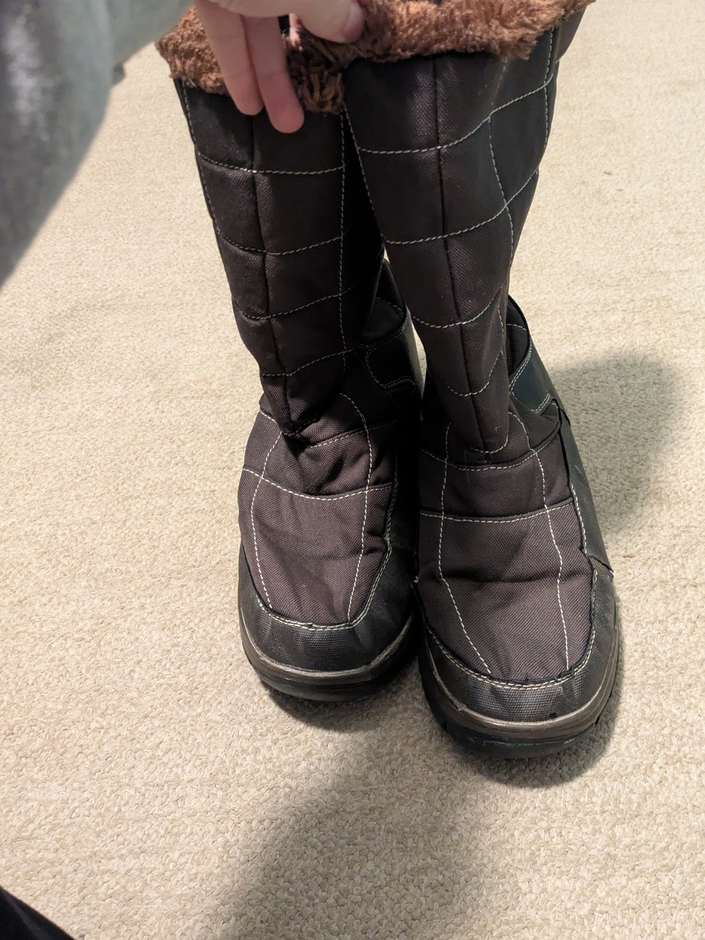 Itasca Black Quilted Winter Boots with Brown Faux Fur Cuff